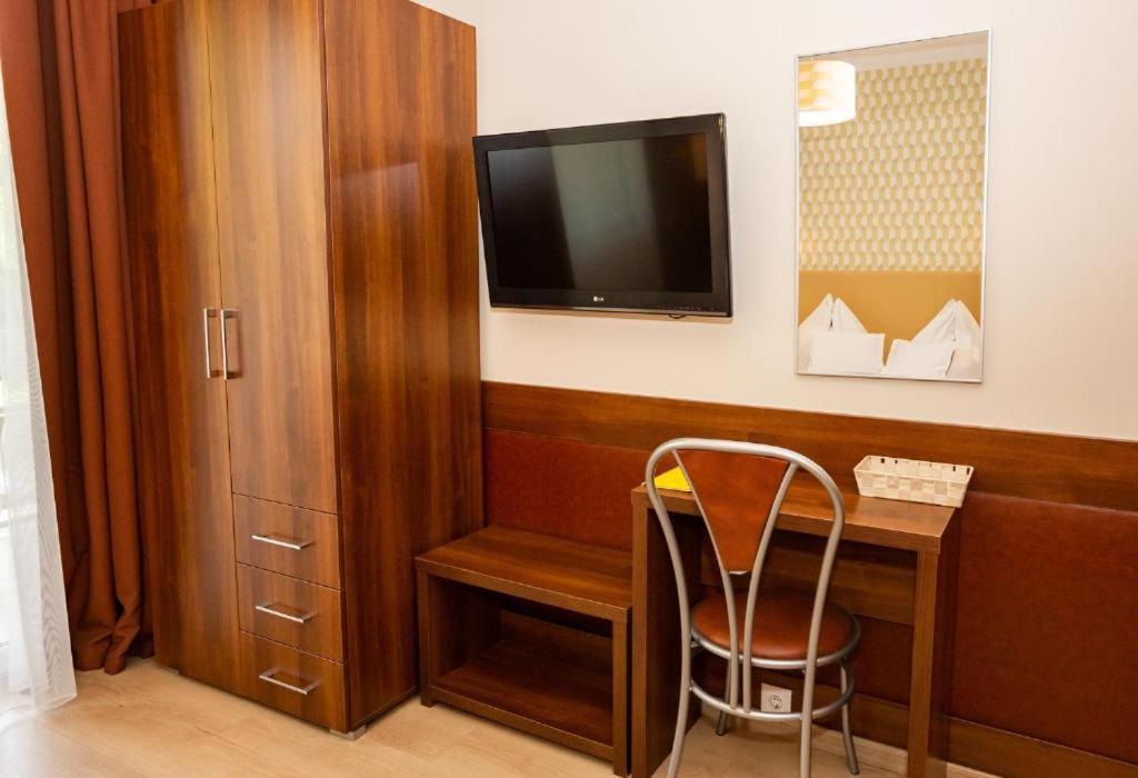 Hotel Pávai Hajdúszoboszló Buitenkant foto
